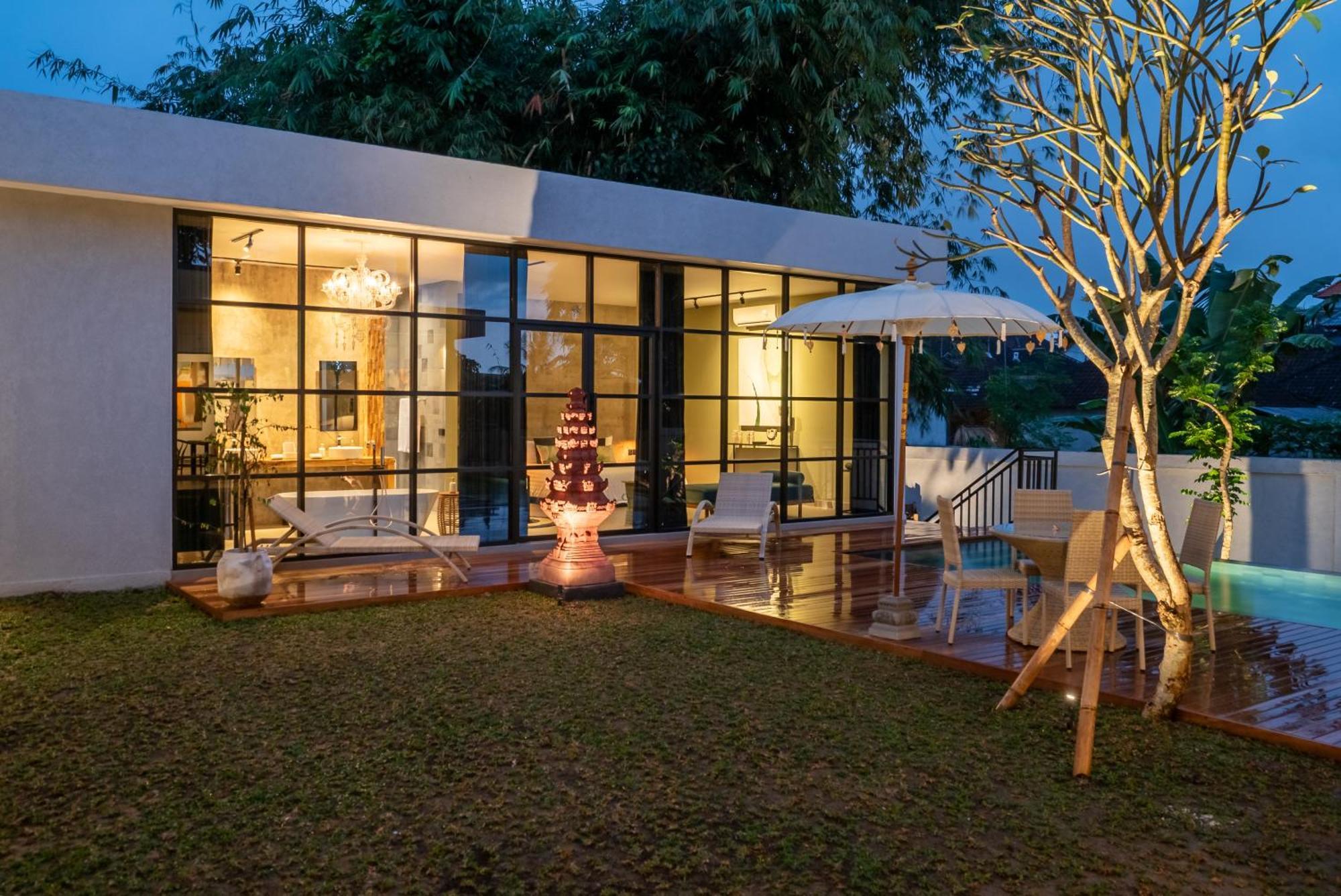 Rouge - Loft Emylia Villa Ubud Buitenkant foto